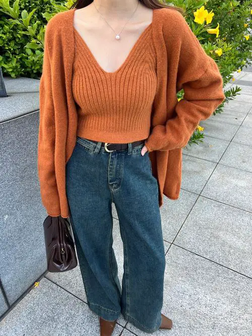 橘红色外套里面怎么搭配图片