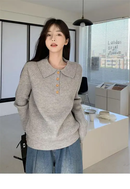 套头毛衣怎么搭配衣服