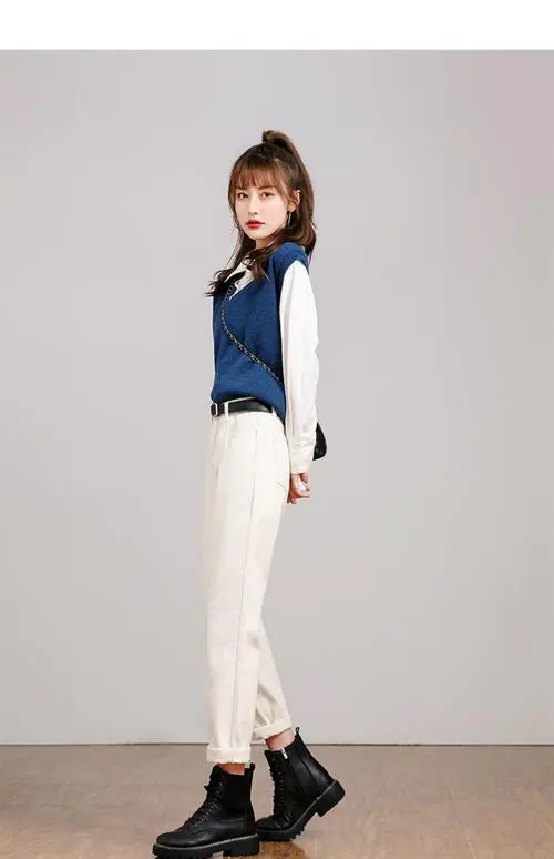 米白色裤子配什么衣服
