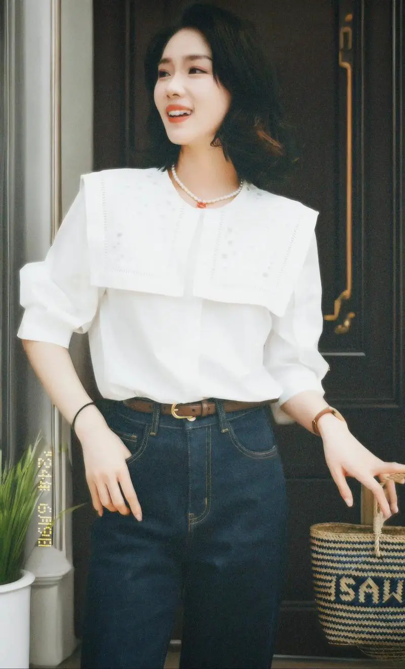 白色衣服里面怎么搭配图片欣赏