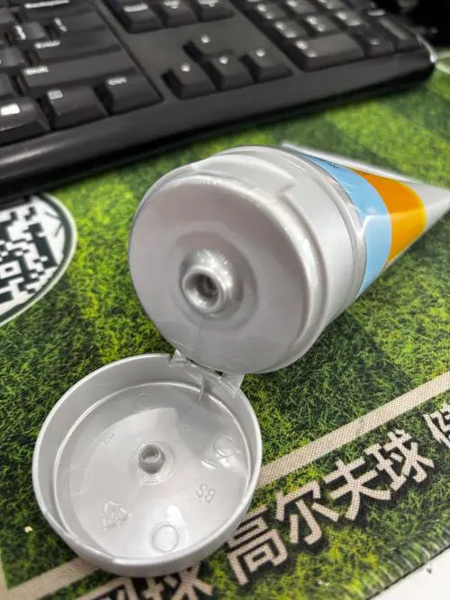 妮维雅男士祛痘洗面奶怎么样