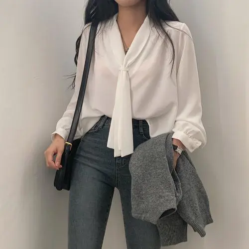 领带怎么搭配衬衫颜色好