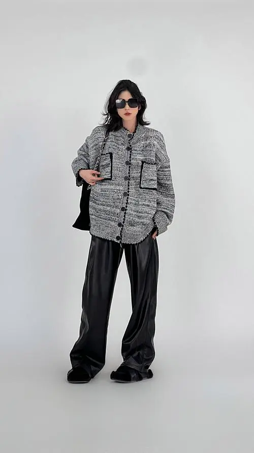 长款灰色针织外套怎么搭配什么裤子好看图片欣赏