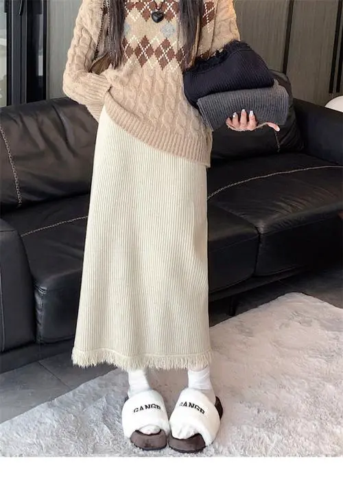 胖子针织半身裙怎么搭配