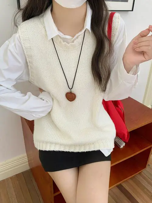 中长毛线背心怎么搭配