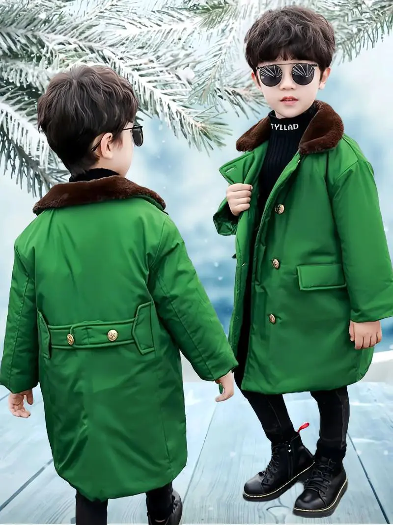 暗军绿色大衣怎么搭配