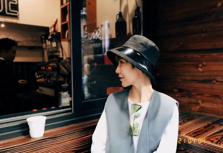 日本青年帽子怎么搭配