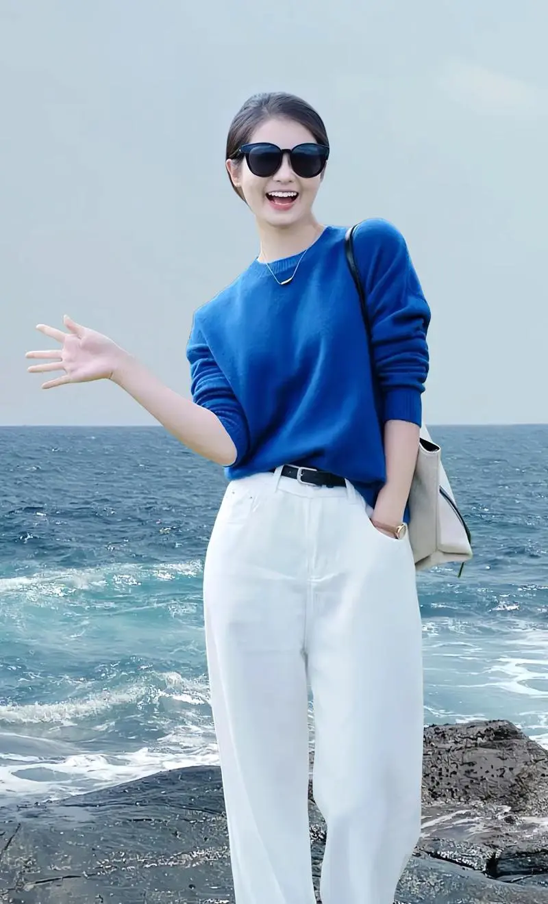 套头款毛衣怎么搭配什么裤子好看