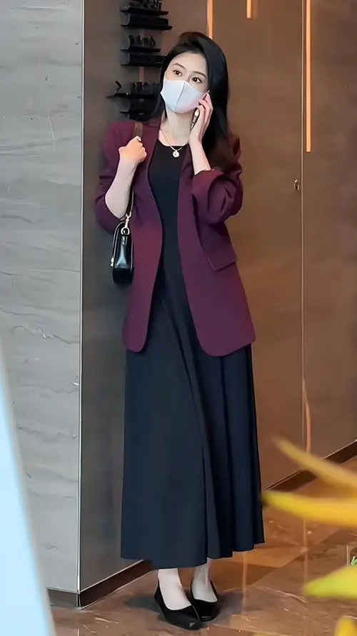 暗紫红色大衣怎么搭配