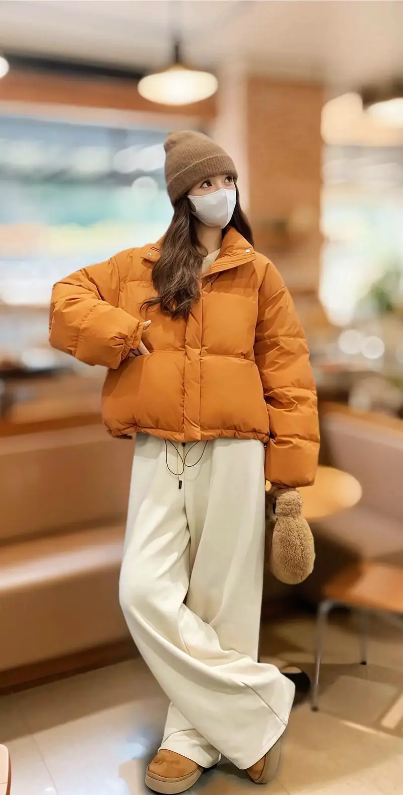 橙色短羽绒服怎么搭配好看吗