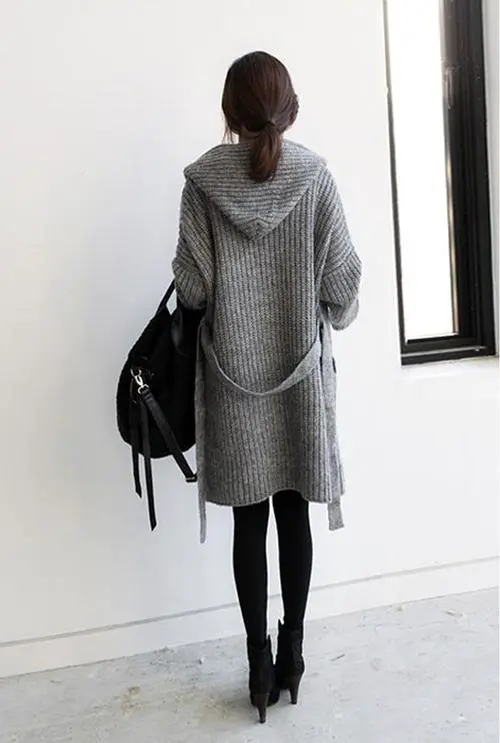 灰色的长款毛衣怎么搭配什么裤子好看图片大全