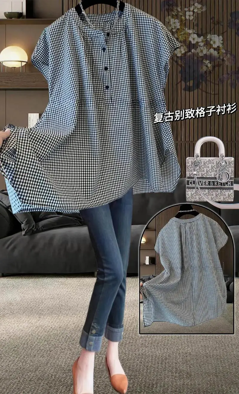 黑白格子衫里面穿什么怎么搭配