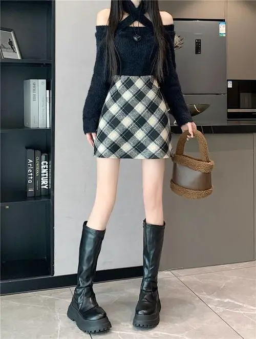 秋冬包臀短裙怎么搭配上衣