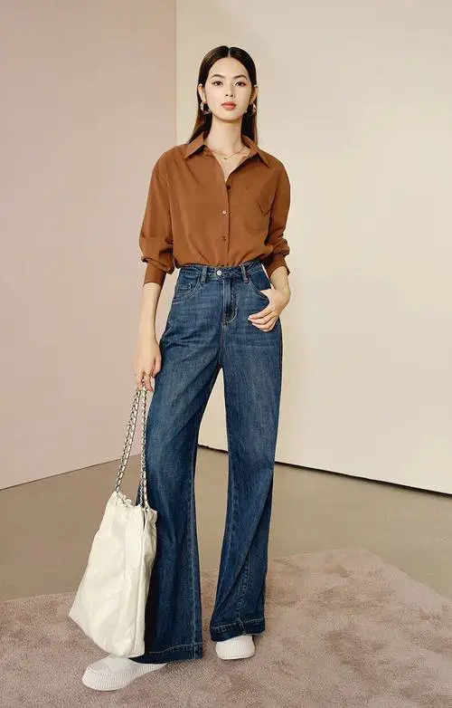 焦糖色的衣服怎么搭配衣服