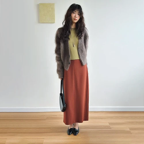 铁锈红颜色怎么搭配好看