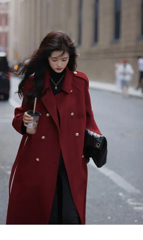 红色圆领毛呢大衣怎么搭配图片女