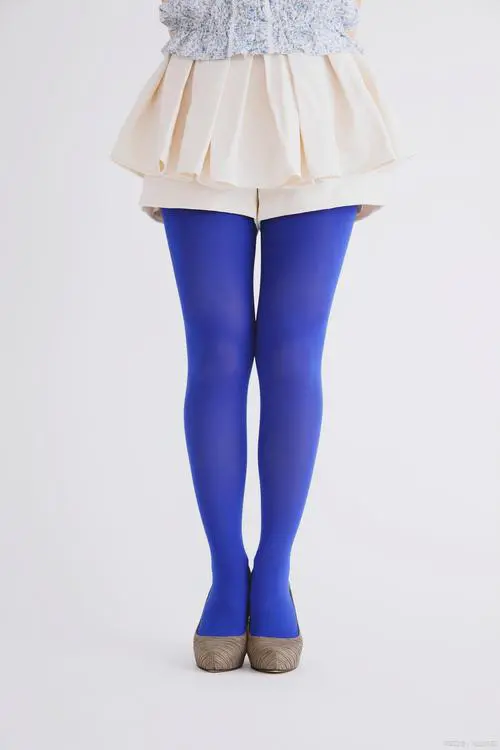 彩丝袜怎么搭配鞋子