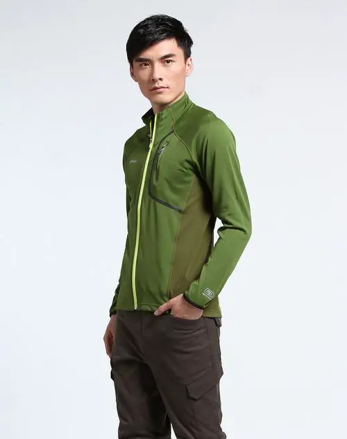 男生绿色长款外套怎么搭配什么裤子好看图片欣赏