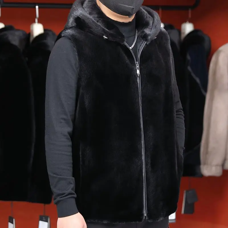 男款带帽貂皮马甲怎么搭配图片