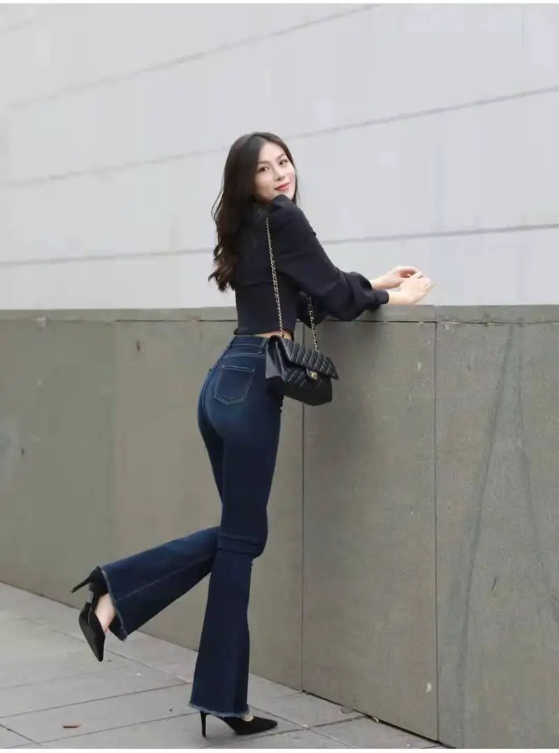 穿高跟鞋怎么的搭配衣服