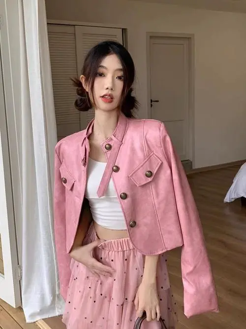 粉色皮衣怎么搭配好看图片女生