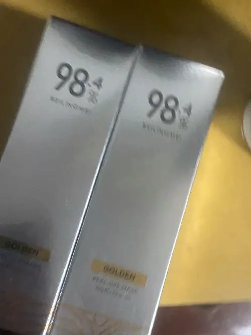 金胶原蛋白撕拉面膜怎么样