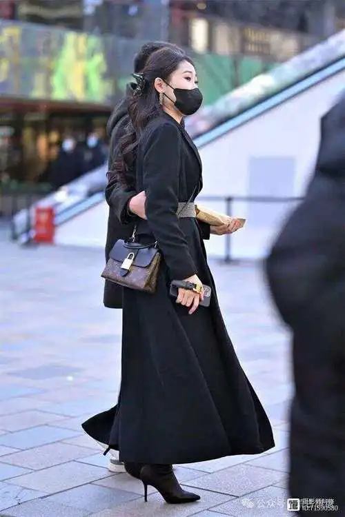 小尖头短靴怎么搭配