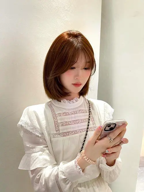 个子矮短发怎么搭配