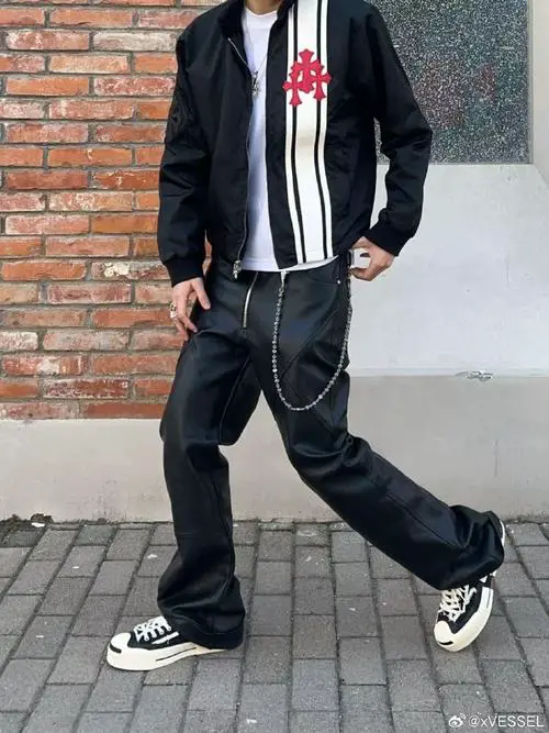 穿开口笑怎么搭配