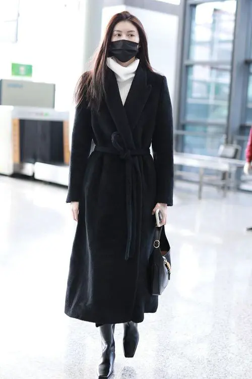 毛呢大衣搭配什么鞋子