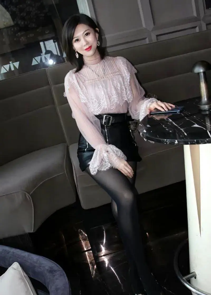 半身丝袜怎么搭配图片欣赏