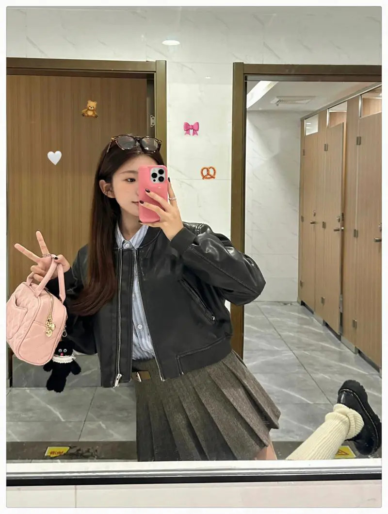 皮衣里面搭配什么好看