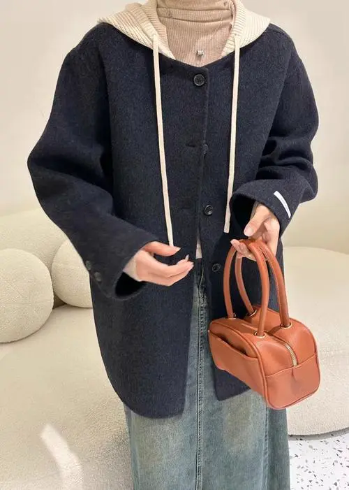 羊毛大衣配什么帽子