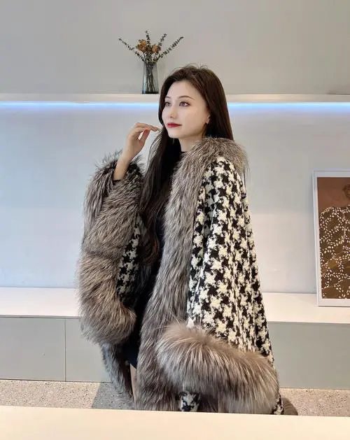 皮草小披肩 皮草披肩怎么搭配