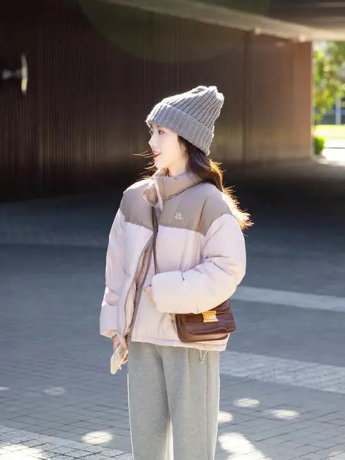 卫衣棉衣怎么搭配什么裤子