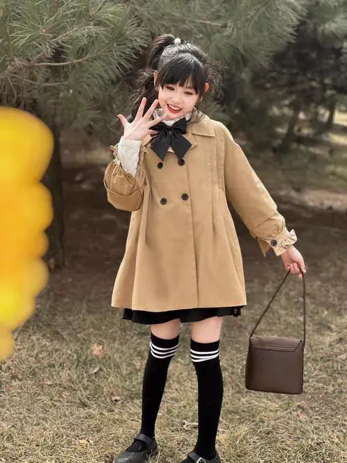 儿童风衣怎么搭配图片