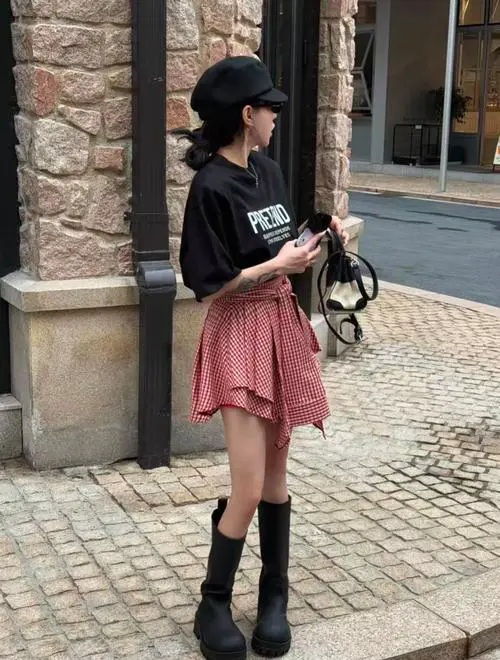 短款长t恤怎么搭配