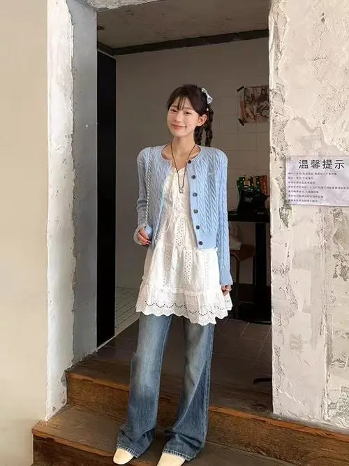 吊带蕾丝裙怎么搭配裤子