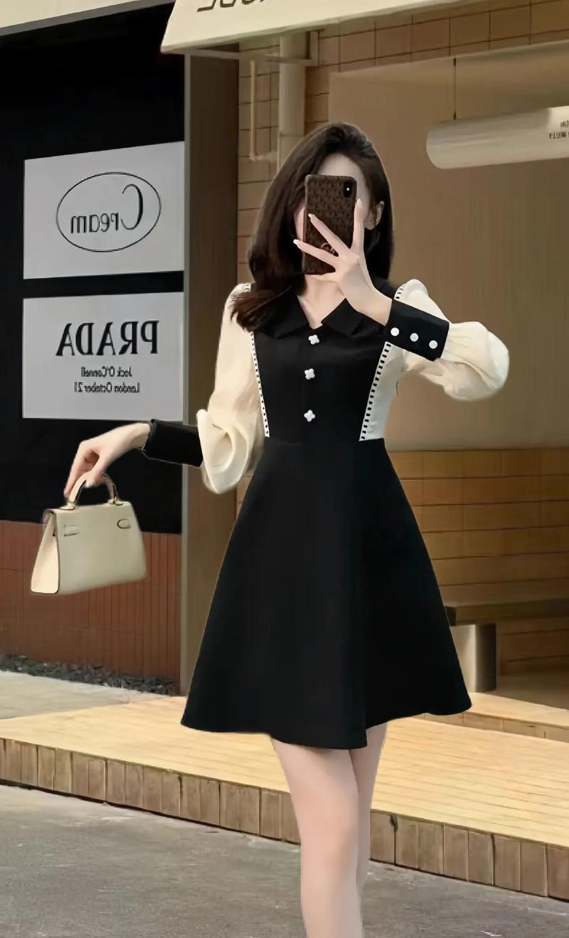 长款长袖修身连衣裙怎么搭配