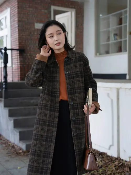 羊毛呢中长款大衣怎么搭配