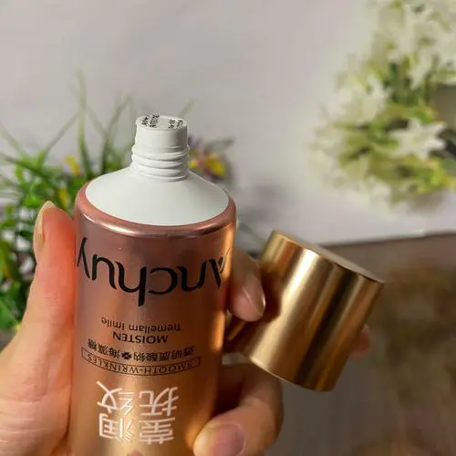 玻璃酸洗面奶怎么样