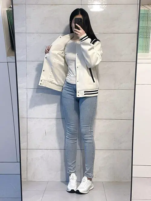 棒球中长t恤怎么搭配什么裤子好看吗