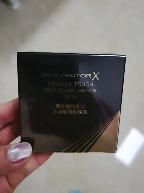 蜜丝佛陀粉底霜最新款