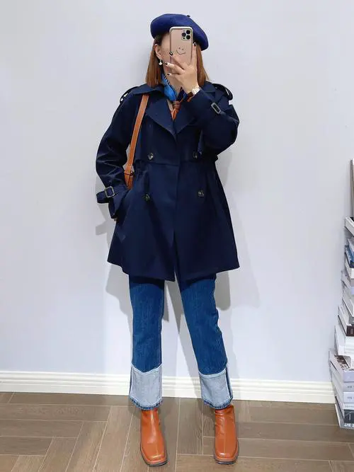 藏蓝色薄风衣怎么搭配