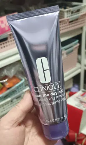 倩碧洗面奶怎么打开