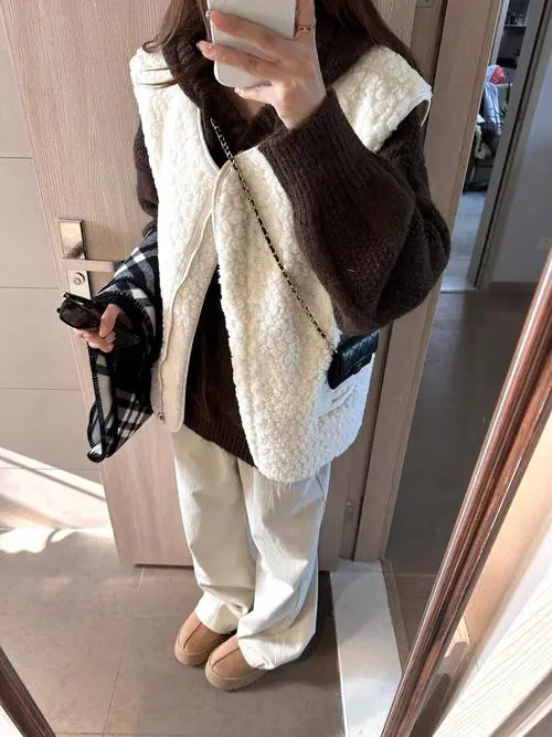 冬天穿的马甲怎么搭配好看