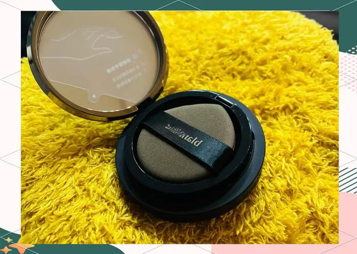 最新的化妆品和底妆产品