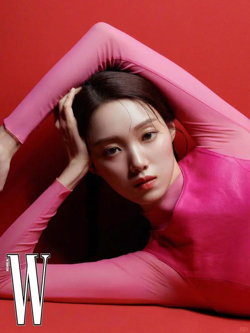 兰芝最新代言人李圣经