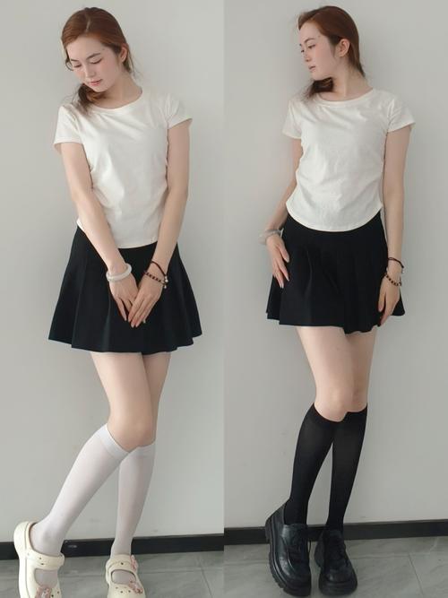 学生袜该怎么搭配衣服