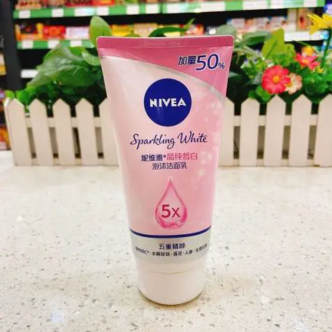 妮维雅晶纯皙白泡沫洗面奶怎么样